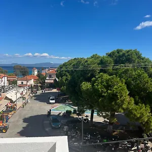 Ξενοδοχείο Hermes, Χανιώτη