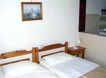 Hotel Apartment Kastoria Hanioti 2*,