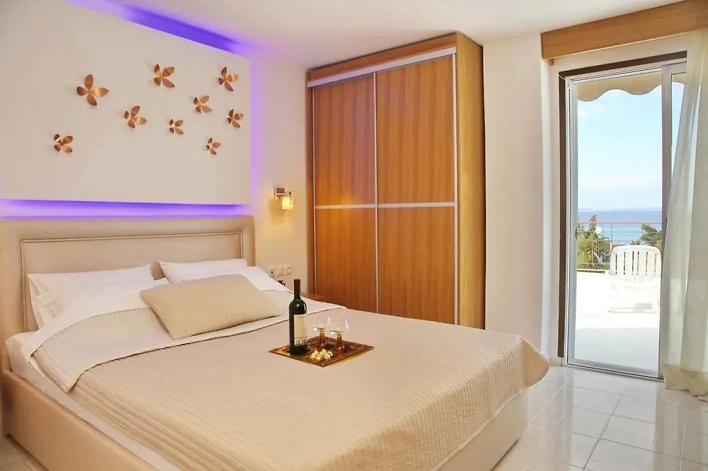 Hotel Apartment Kastoria Hanioti 2*,