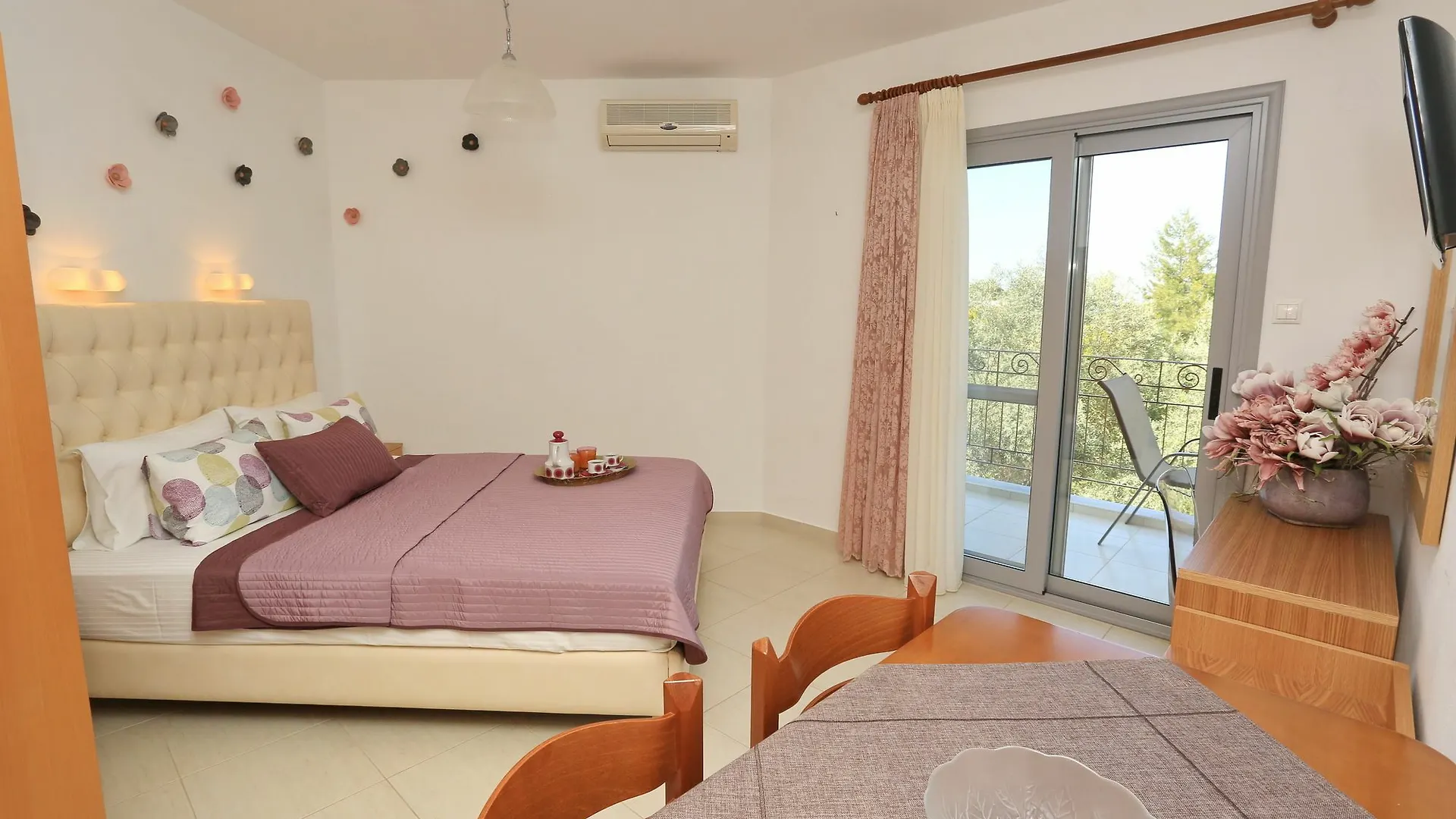 **  Hotel Apartment Kastoria Hanioti Greece